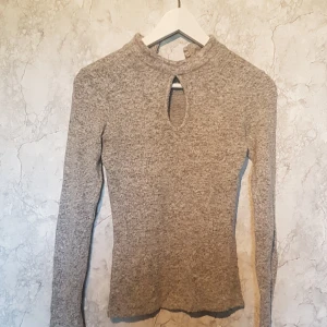 Grå mjuk tröja - Mjukt och mysikt 