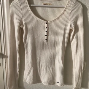 Hollister tröja, strl XS - Hollister tröja som är använd få gånger, strl XS