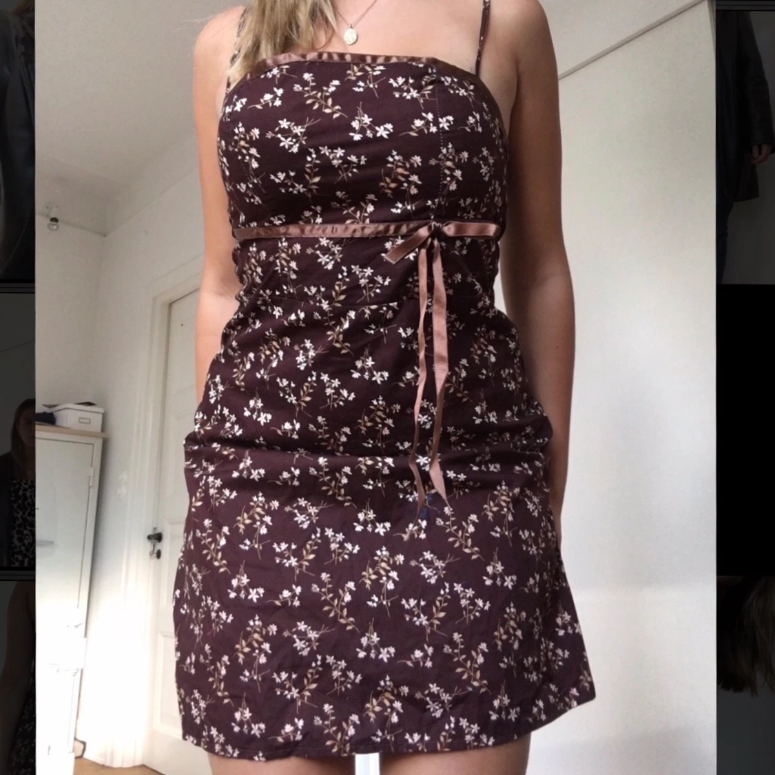 Brun klänning, retrostil 