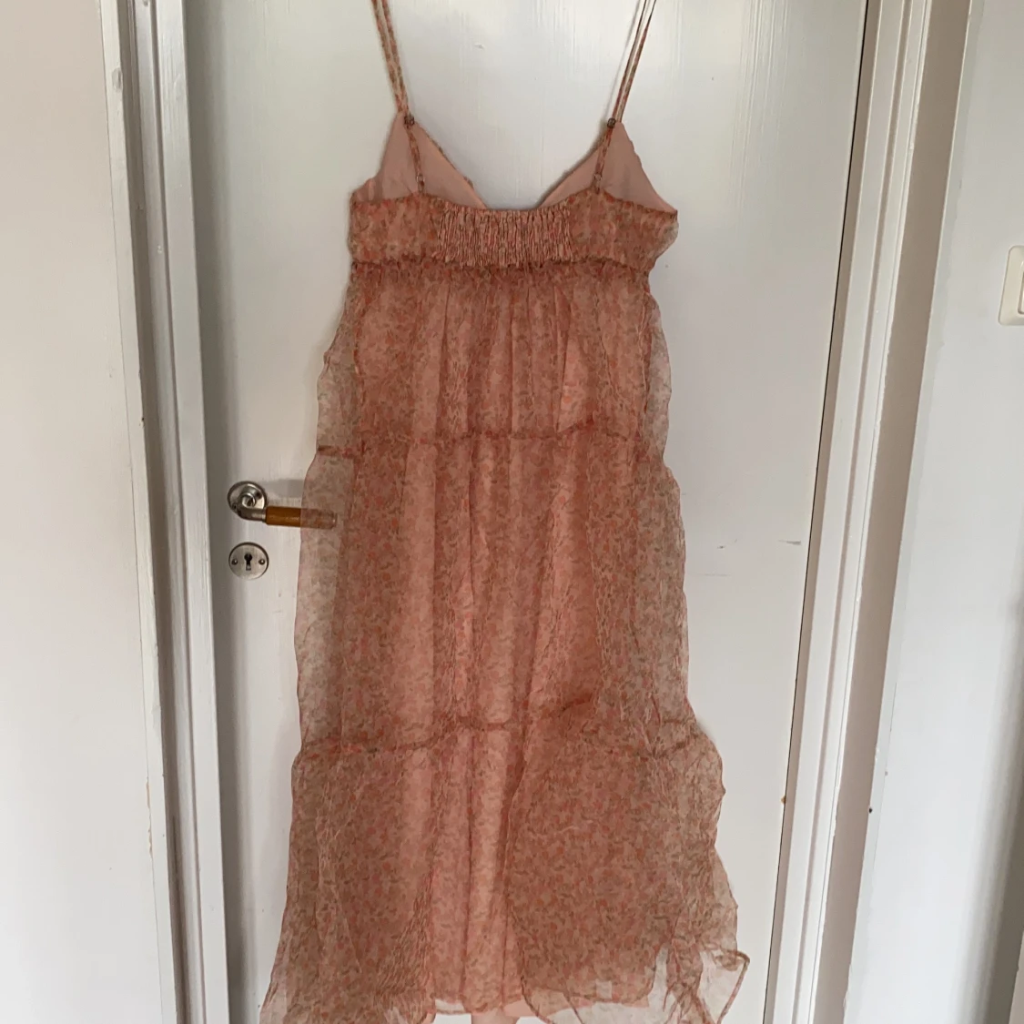 HELT NY jätte fin och somrig klänning från ZARA - 90