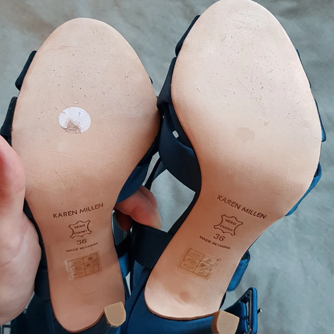 Karen Millen inneskor. - 90
