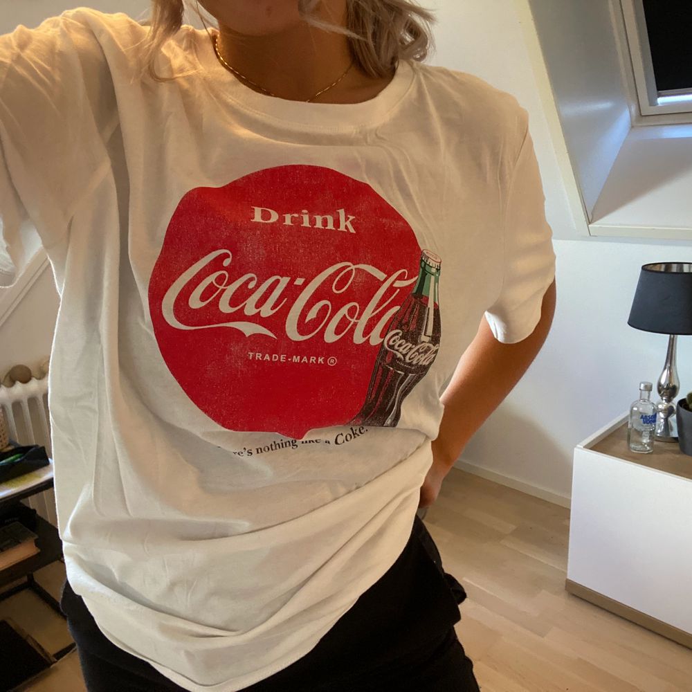 Coca-Cola tshirt - H&M | Plick Second Hand