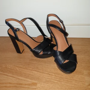 Klackskor  - Svarta klackskor 