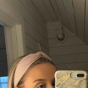  - Använd ett fåtal gånger mycket varsamt. 45kr styck eller 60kr för båda. Frakten ingår inte. Ingen kostnad för att mötas upp. 