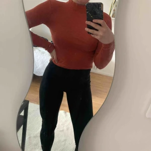  - Superfin magtröja i bra skick! 