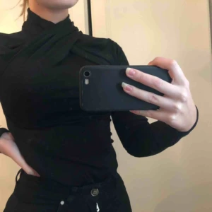  - Jättefin body i storlek XS med dragkedja i nacken. 