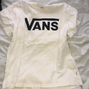 T shirt str S - Från vans. Bra skick