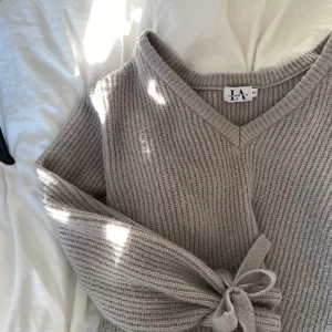 Stickad tröja - Säljer min stickade tröja ifrån linn ahlborgs kollektion💞