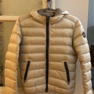 Colmar Jacka - Fin jacka, osäker på vad färgen heter