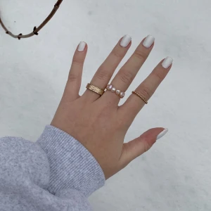 Ring med sötvattenspärlor - Supersöt ring med ljusrosa sötvattenspärlor 💕💕  Budet börjar på 50! 