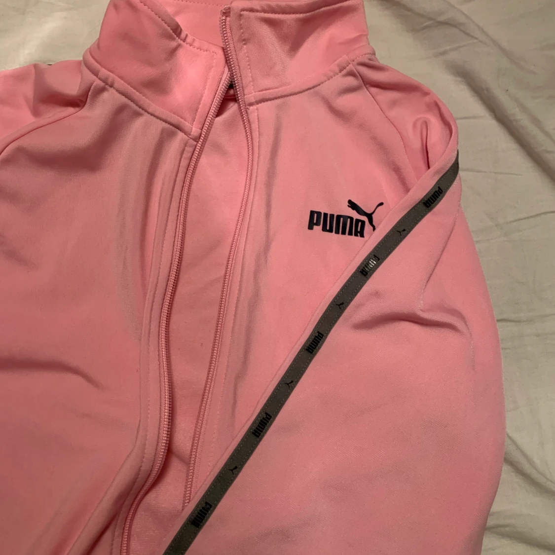 Rosa puma kofta - 90