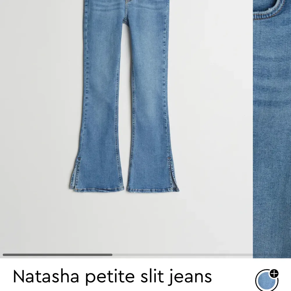 Säljer dessa natasha petit jeans med en slits! Bara provade ett fåtal gånger så dem är som nya, nypris: 450kr (slutsålda i denna storlek på hemsidan) ✨ frakt tillkommer på 63kr. Buda på!. Jeans & Byxor.