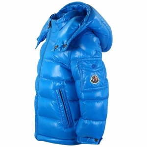 Moncler jacka - Världens coolaste Moncler jacka i storlek S.  