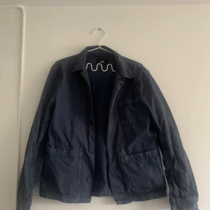 Overshirt - Storlek XS (passar XS-S) BUD I KOMMENTARERNA