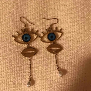  - 70kr + 9kr frakt ( fraktas endas)