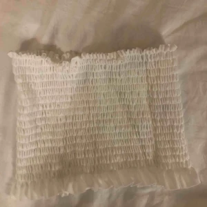  - Vit crop top aldrig använd! 50kr+frakt