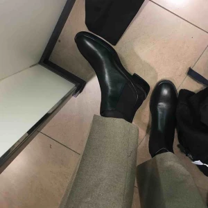  - Finskor från zara! Köpta för kanske 2 år sedan men är aldrig använda, bra skinn-imitation☺️