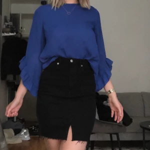 Blå blus - Jättefin blå blus! 