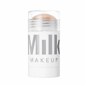 Highlighter Stick - Säljer en Mini Highlighter Stick från Milk Makeup i färgen Champagne Pearl. Endast testas. Säljer pga tycker den är lite för teckande. Priset diskuteras.