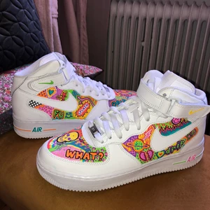 Custom skor - Funderar på att börja sälja specialgjorda skor. HÖR AV VID INTRESSE 🍄 Pris beror på design, gör vad som önskas! 