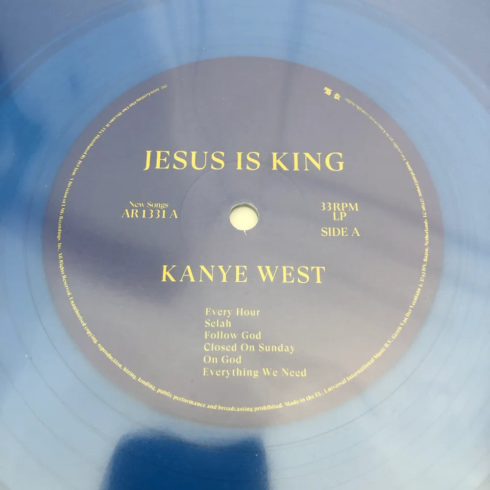 Vinylskiva - Ny! - KANYE WEST - JESUS IS KING - Kan hämtas i Uppsala eller skickas mot fraktkostnad 63 SEK (1-3 skivor) . Accessoarer.