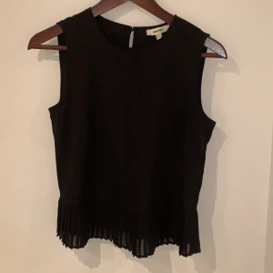 Koton - Köpt i kroatien, aldrig använt och är i jättebra skick. Priset kan diskuteras vid snabb affär. 