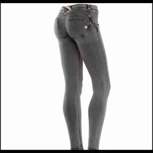  - Har ett par som är använda några fåtal gånger 