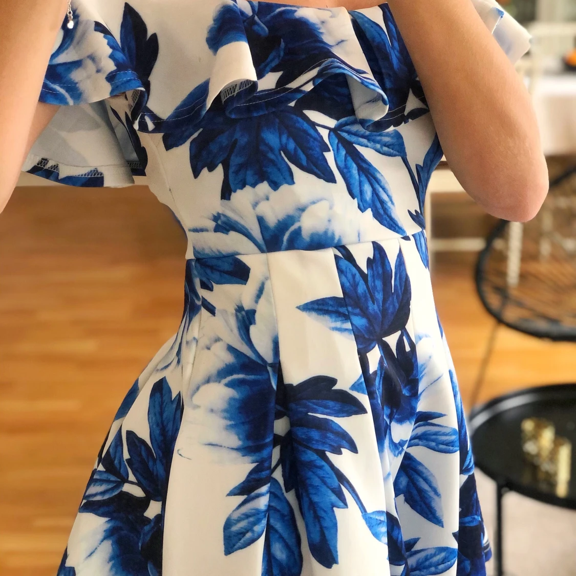 Blommig byxdress - 91