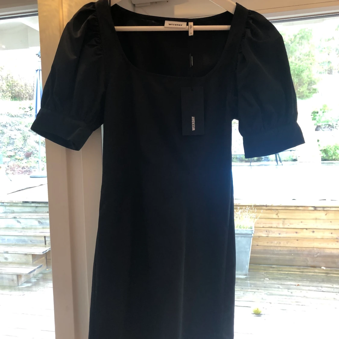 Klänning från weekday 