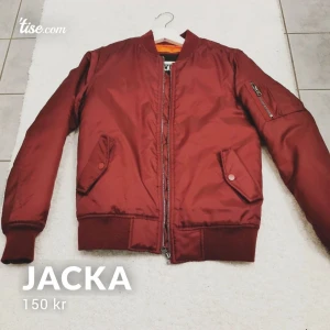 Jacka  - Jacka från Urban classics. Storlek s. Endast testad 