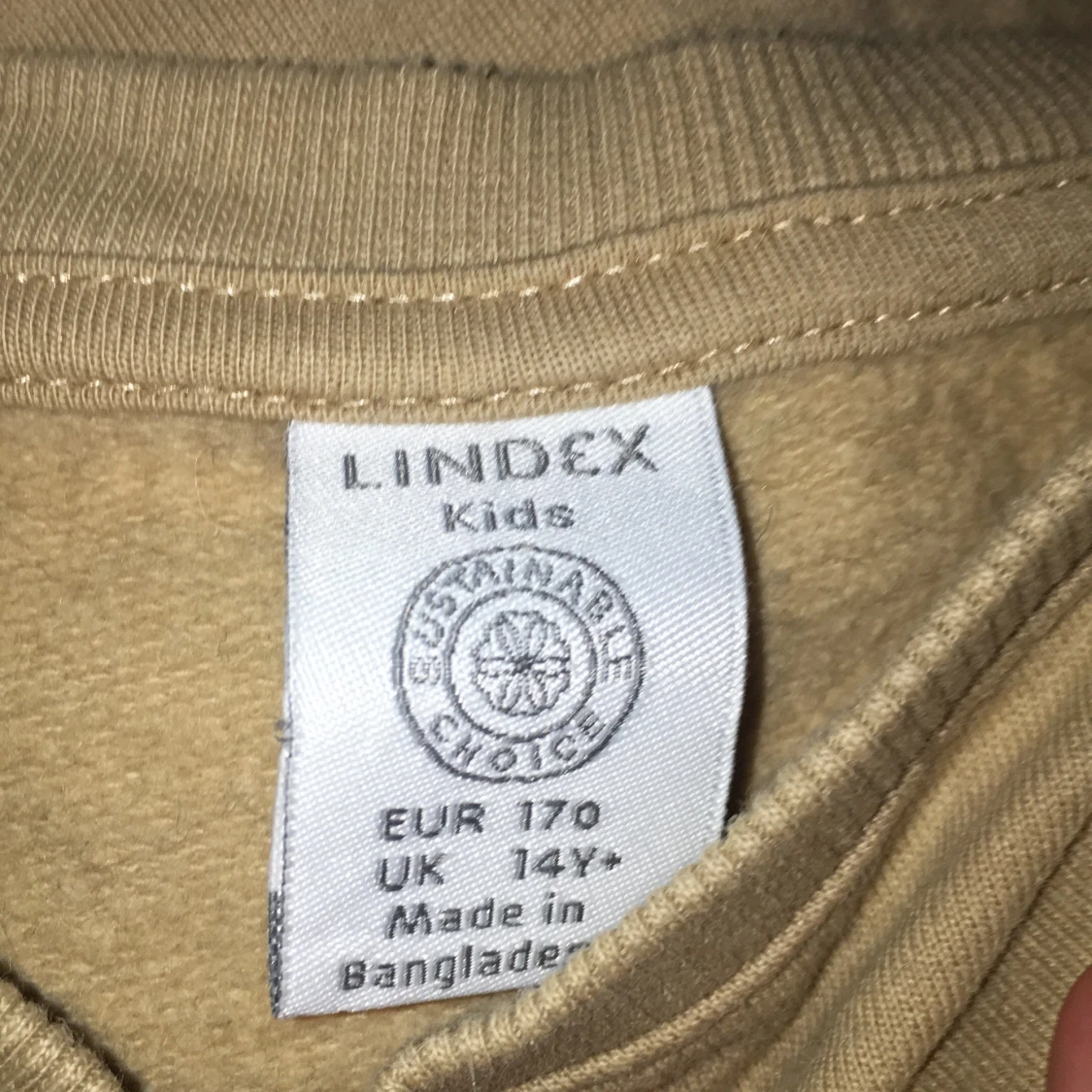 En tröja från Lindex  - 91