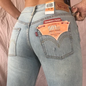 Levi’s 501 storlek / waist 25 inseam 32 - Oanvända 501’or . Ordinarie pris 999kr 