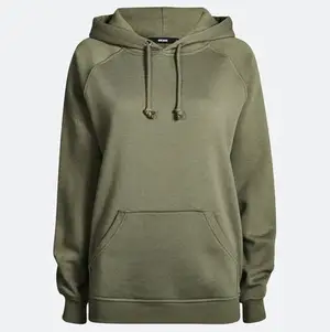 En militärgrön BikBok hoodie, fint skick men saknar snöre. Nypris 299kr säljer för 100kr😊