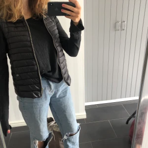 Väst  - Jättefin väst från mango , aldrig använd!💕frakt tillkommer!