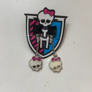 Clipsörhängen - Jättesöta monster high- örhängen (clips)💓