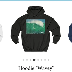 The cool elephant hoodie - Fin Hoodie som endast är provad. Unisex hoddie, storlek M men är mer som en S ( liten i storlek ). Köparen står för ev frakt. Nypris 600kr. Pris nu 300kr ( priset kan diskuteras )