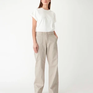 Carin Wester byxor - Helt nya, oanvända Carin Wester byxor. Ny pris 600kr.       Anledning till varför ja säljer är att dem är för små. 