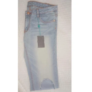  - Snygga jeans, aldrig använda!
