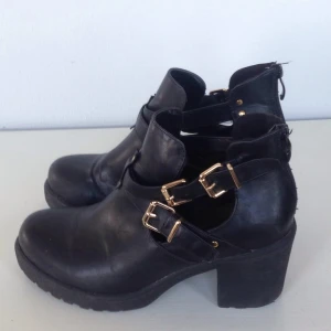  - Coola boots. Använda ett fåtal gånger. 