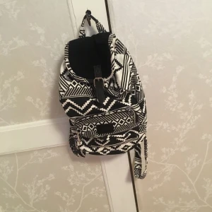  - En super söt aldrig använd ryggsäck från victorias secret!