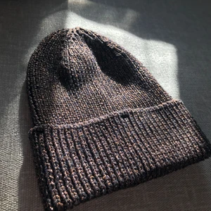  - Glitter mössa från HM, inte använd