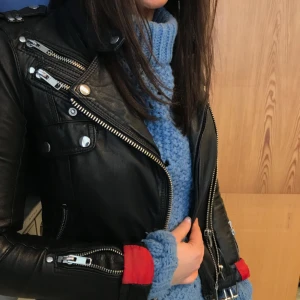  - Jofama by Kenza. Använd bara ett par få gånger! Nypris 3999kr.