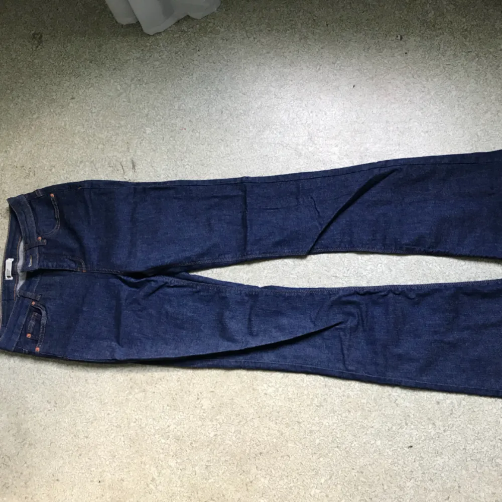 Bootcut jeans från ginatricot, storlek S, short length, knappt använda. Köpare står för frakt.. Jeans & Byxor.