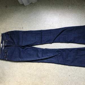 Bootcut jeans från ginatricot, storlek S, short length, knappt använda. Köpare står för frakt.