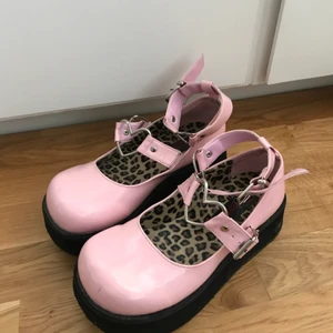  - Bra skick, använda ytterst få gånger! Köpta från dollskill.