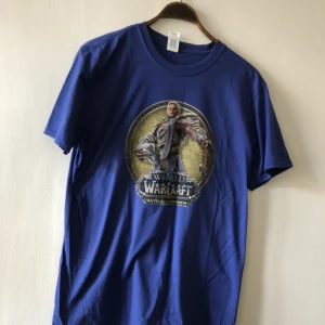  - Helt ny World Of Warcraft Battle For Azeroth T-shirt i storlek large. Kan hämtas i Uppsala eller skickas mot fraktkostnad 39 SEK 