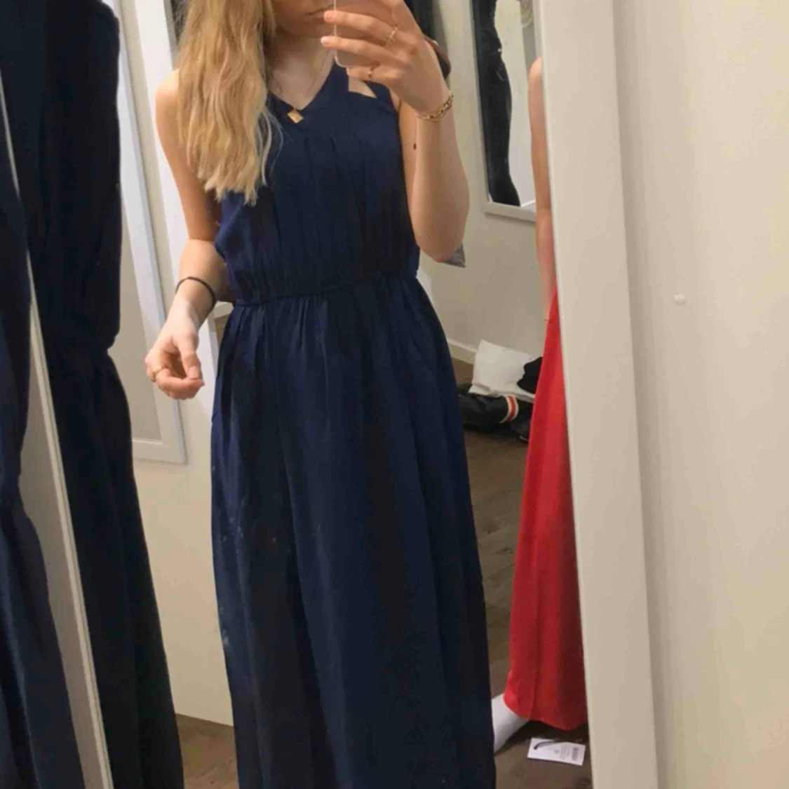 Mörkblå balklänning - 91