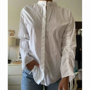  - Snygg bomullsskjorta med snygga detaljer 🌟 