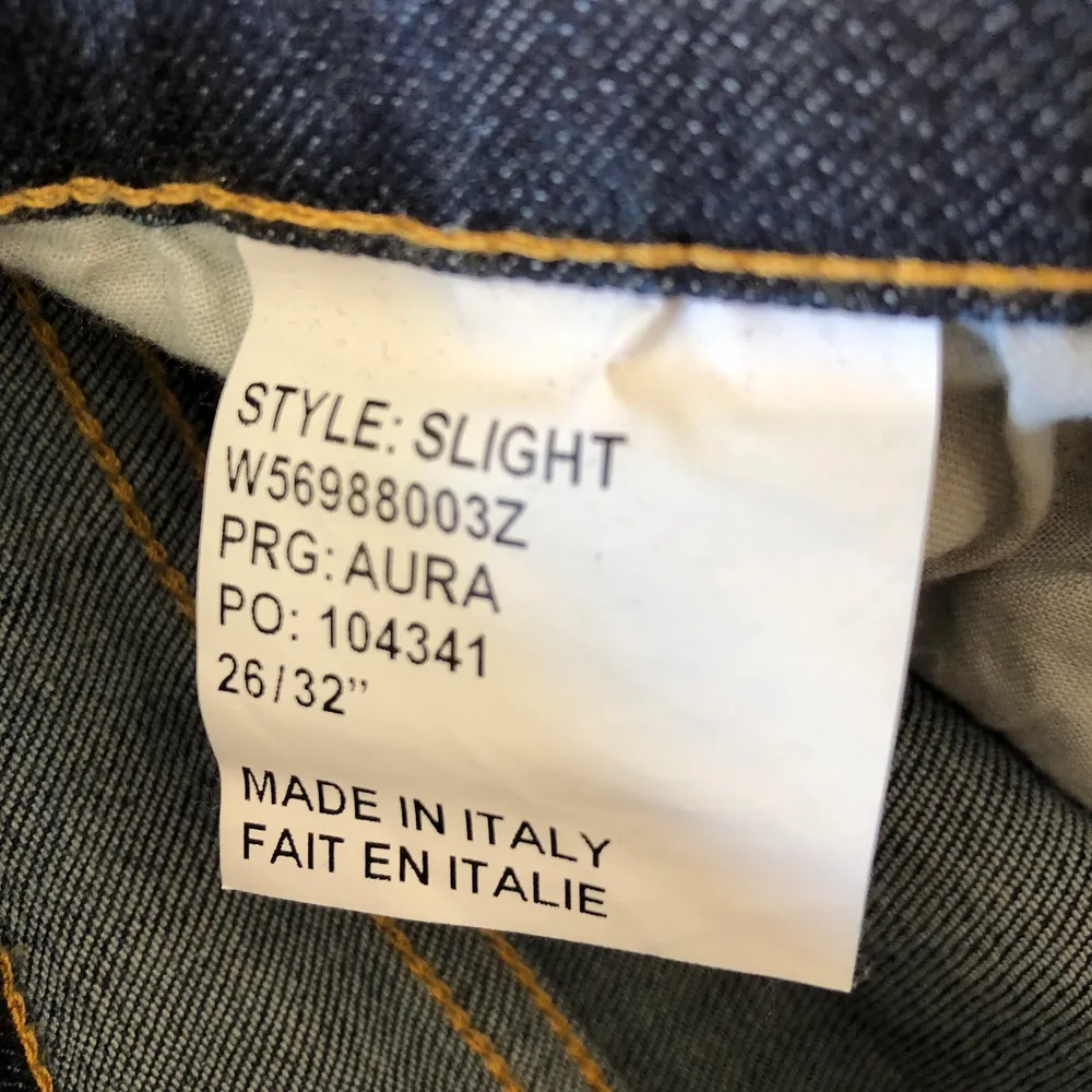 Tiger of Sweden jeans inköpta 2018 för 1299kr. Använda 6-7 gånger och tvättade Max 2 gånger. Bra skick. Kan mötas upp i Stockholm, annars tillkommer frakt . Jeans & Byxor.