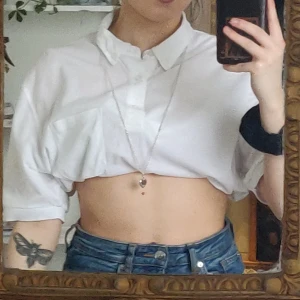 Snö of sweden - Gammalt snö of Sweden halsband. Har tyvärr ej kvar lådan/påsen som den kom i. 